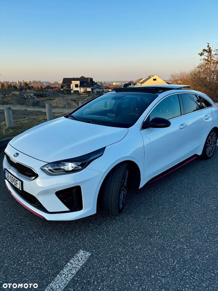 Kia ProCeed 1.6 T-GDI GT DCT - 8
