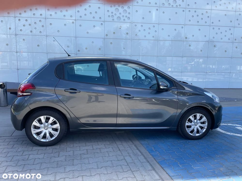 Peugeot 208 1.2 PureTech Allure - 5