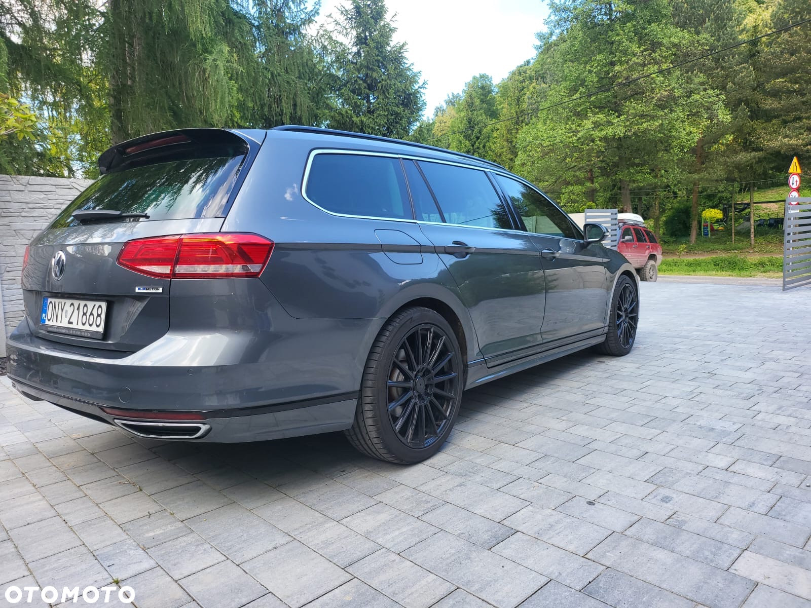 Volkswagen Passat 2.0 TDI SCR Trendline - 2