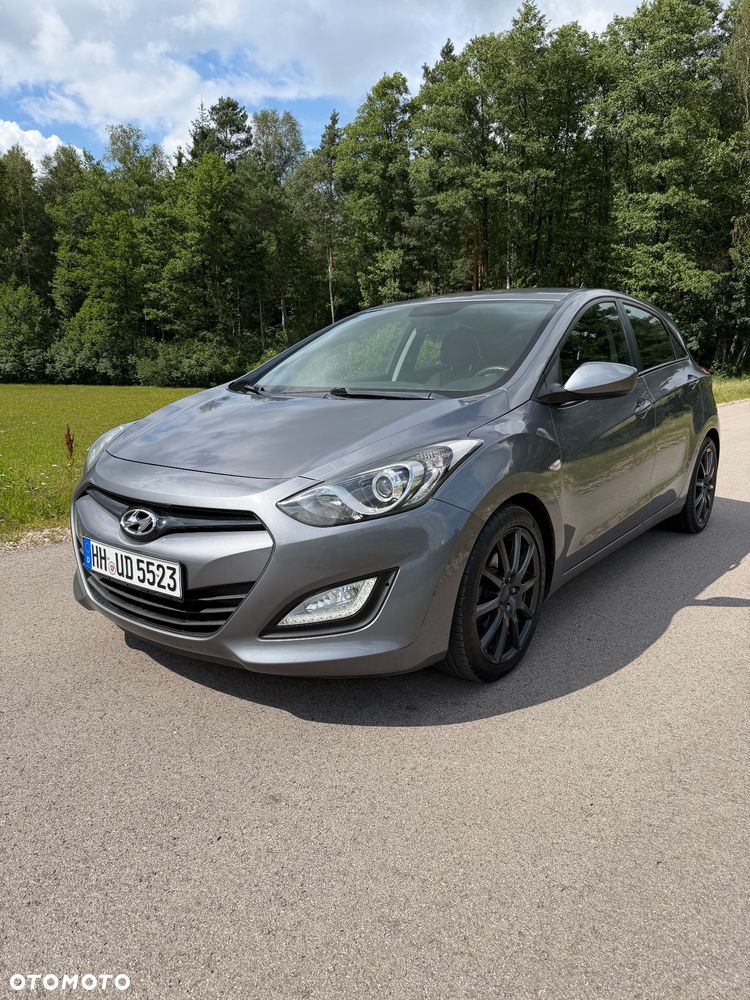 Hyundai i30 1.4 CRDi Advantage - 1