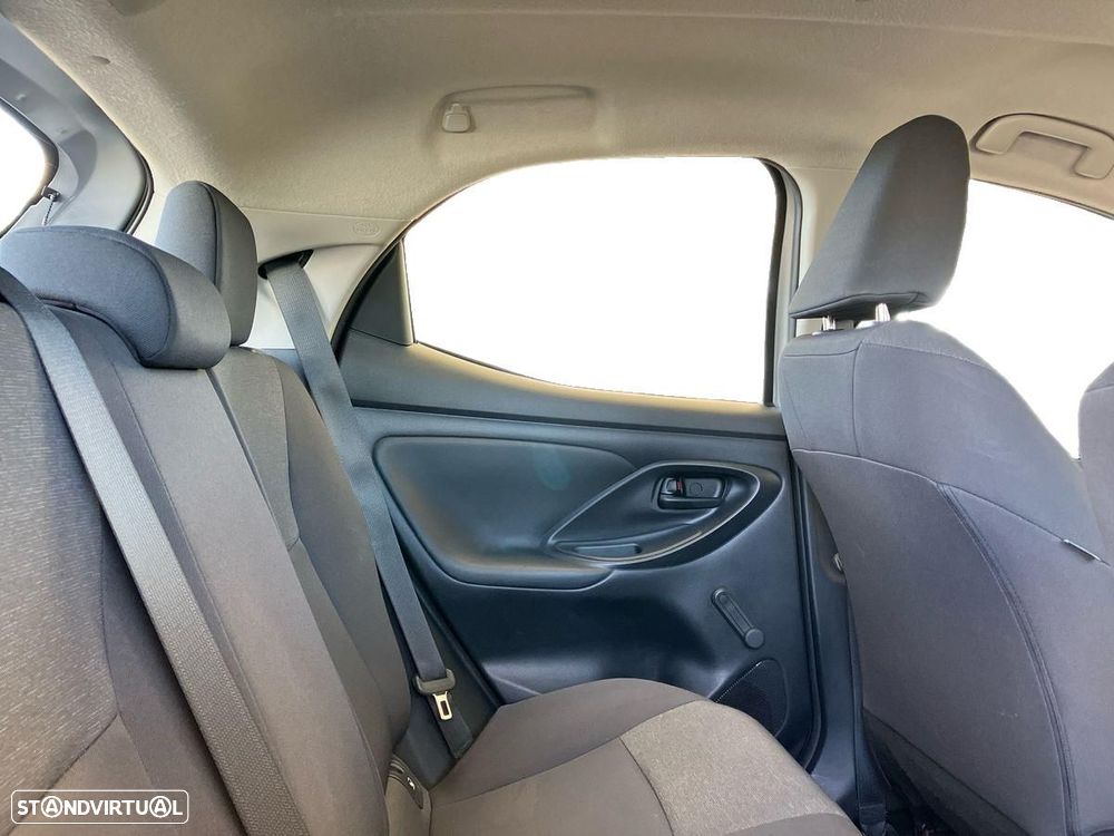 Toyota Yaris - 7