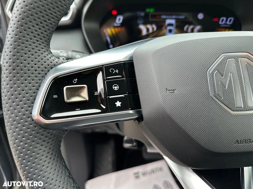 MG ZS HEV Hybrid+ Luxury - 30