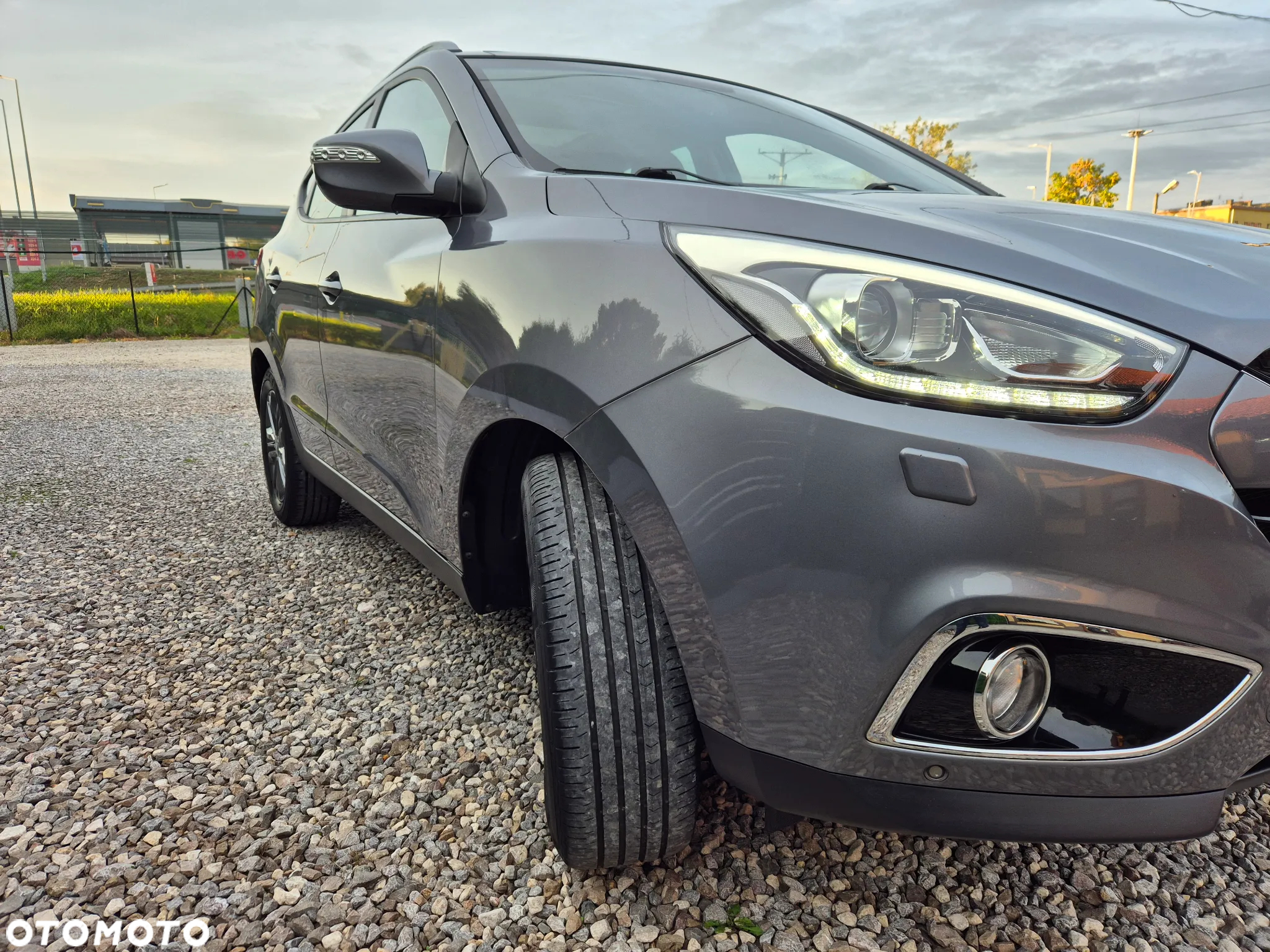 Hyundai ix35 1.7 CRDi 2WD blue Finale Gold - 12
