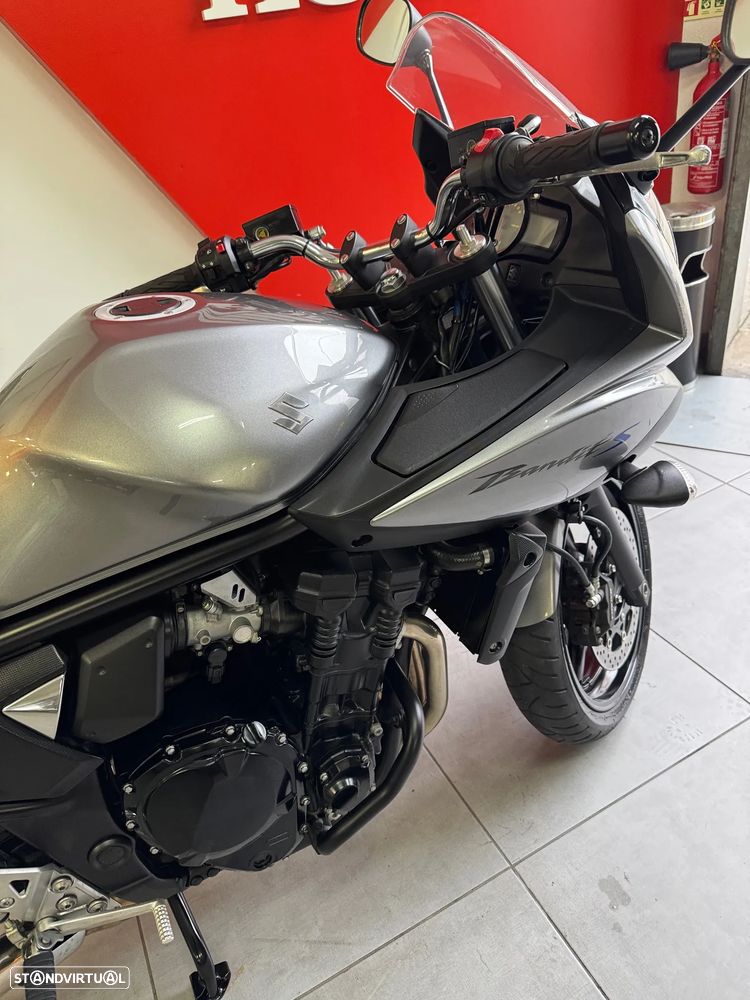 Suzuki GSF Bandit 650 - 3