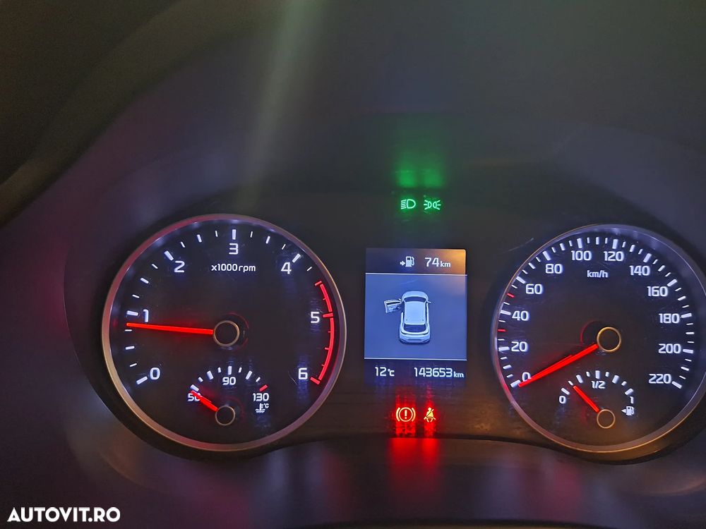 Kia Stonic 1.6 DSL HP Urban - 4