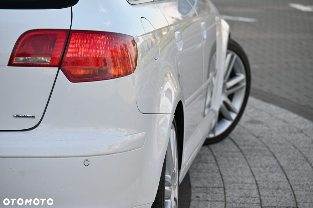 Audi A3 Sportback 2.0 TDI DPF quattro Attraction - 18