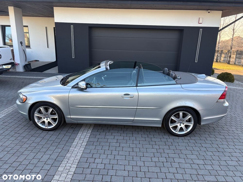 Volvo C70 2.0D Summum - 2