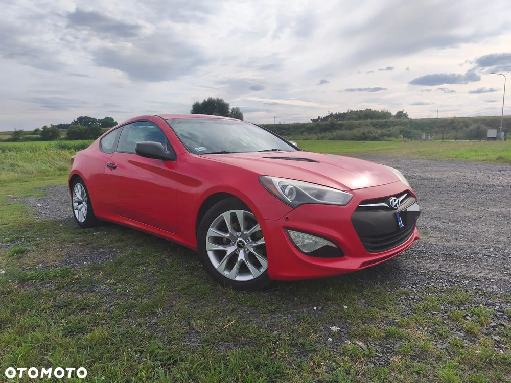 Hyundai Genesis Coupe - 3