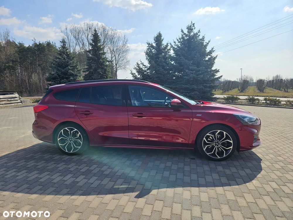 Ford Focus 1.5 EcoBoost Titanium ASS - 3