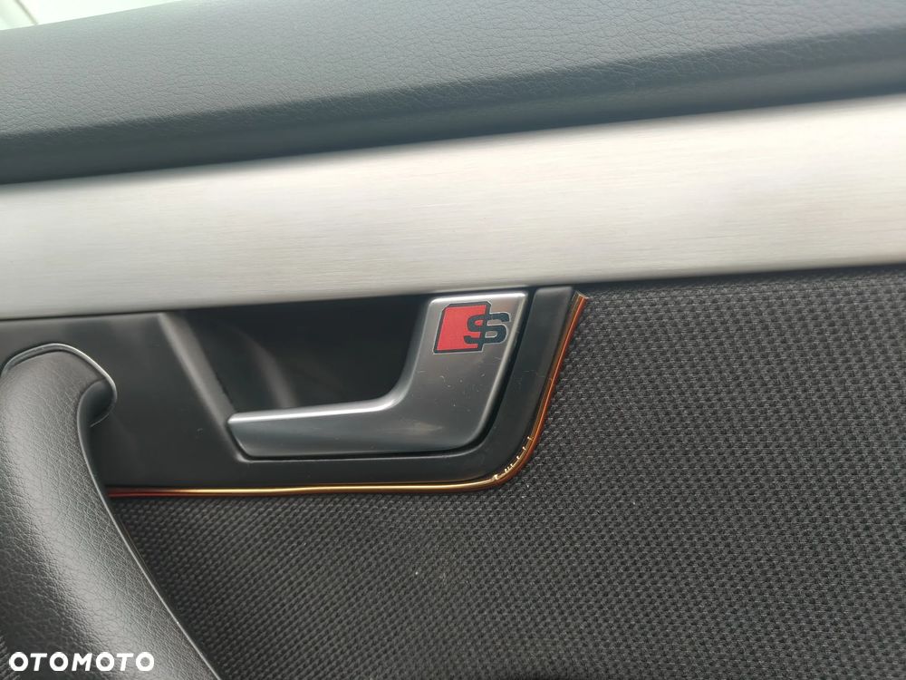 Audi A4 Limousine 2.0 TDI DPF - 28