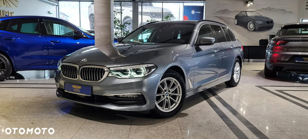 BMW Seria 5 520d xDrive Luxury Line