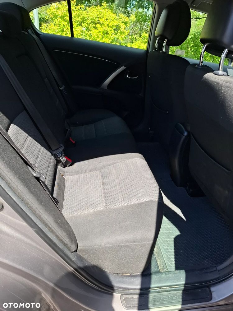 Toyota Avensis 1.8 Active - 5