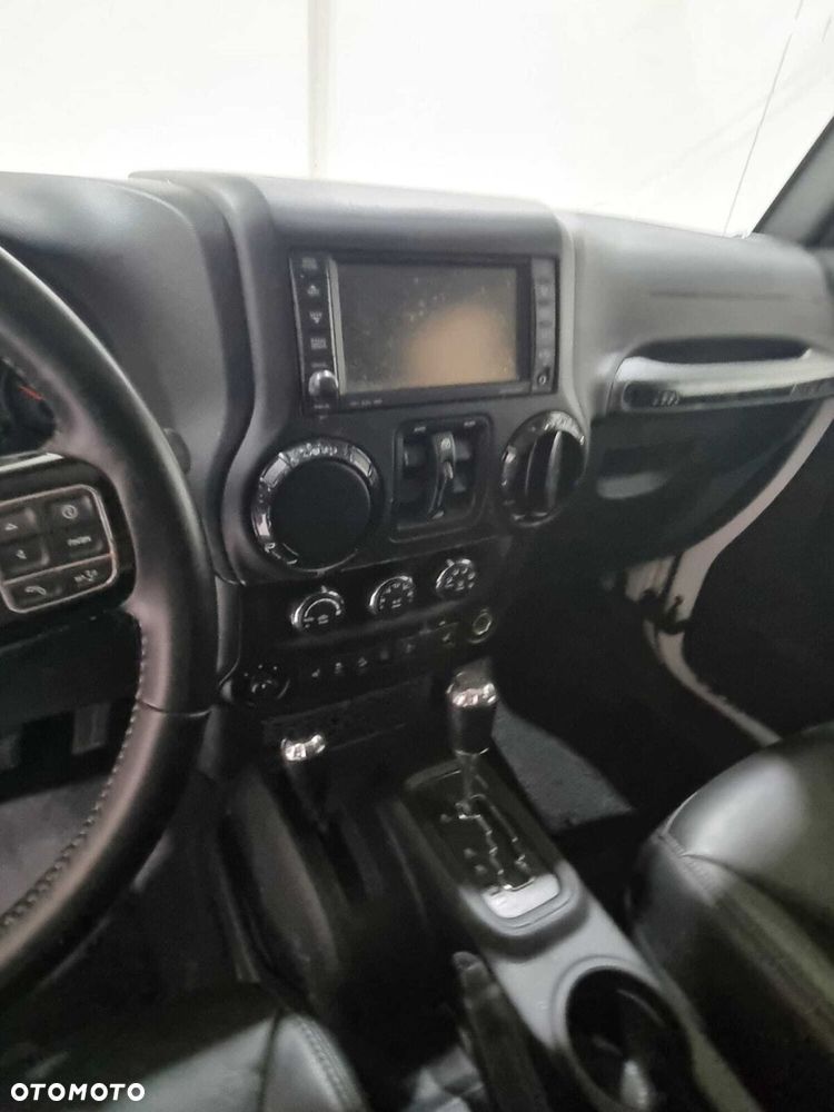 Jeep Wrangler - 22