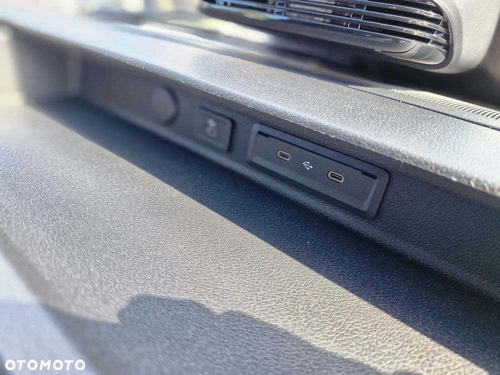 Mercedes-Benz Sprinter - 20