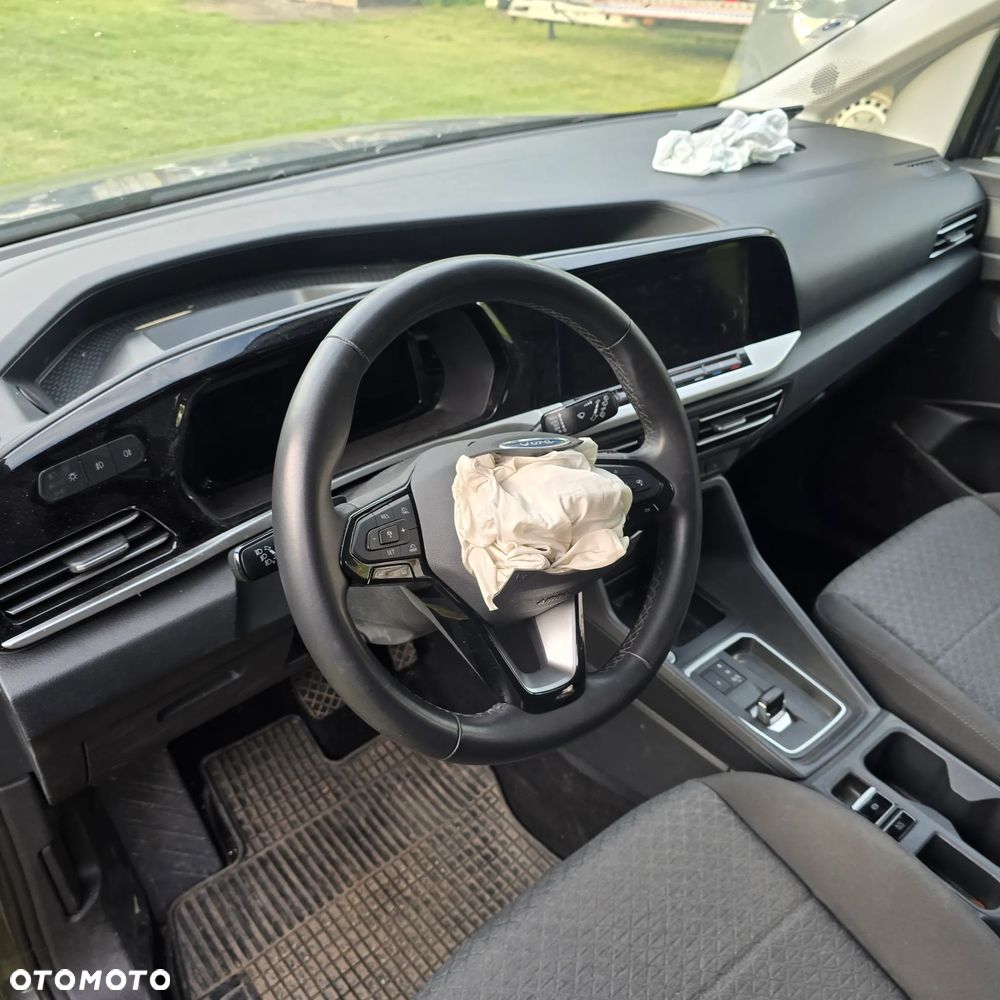 Ford Tourneo Connect - 10
