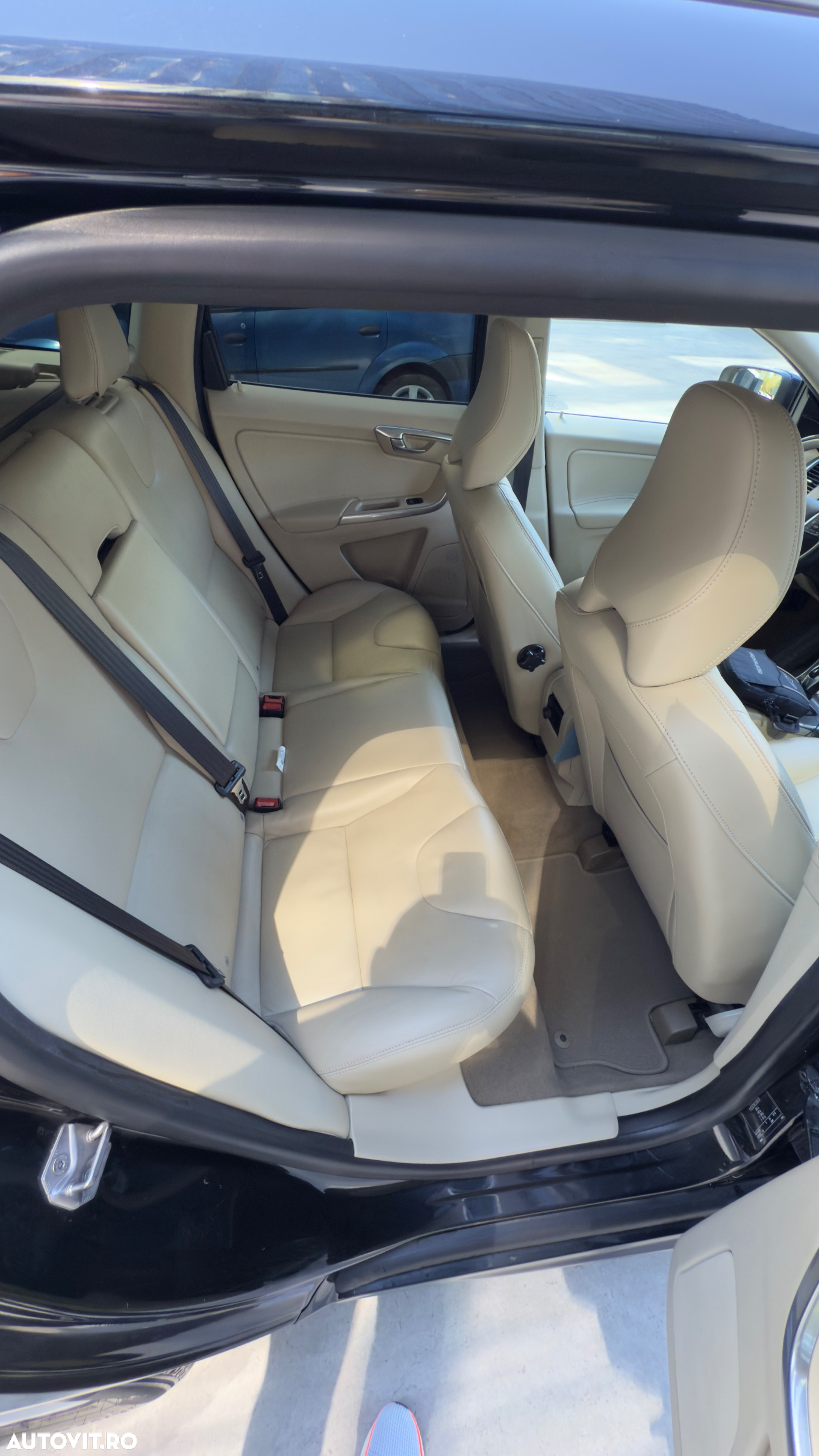 Volvo XC 60 D5 AWD Momentum - 20