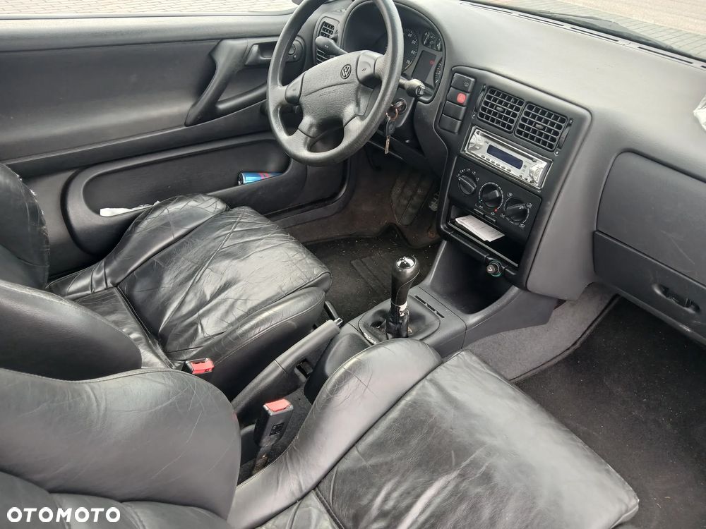 Volkswagen Polo - 8
