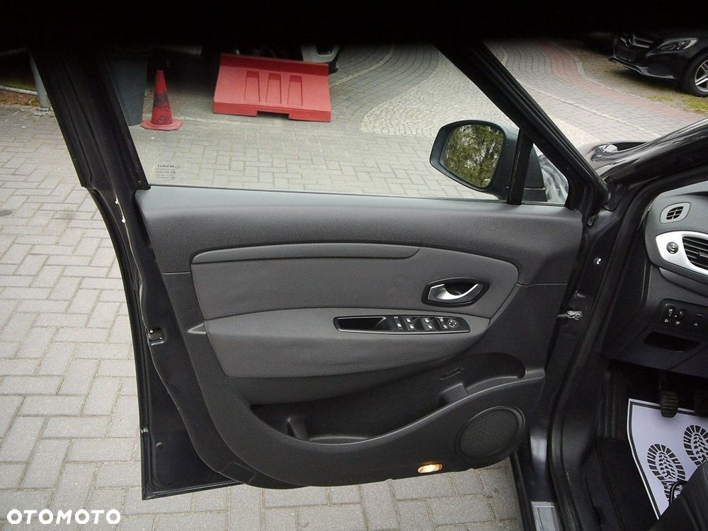 Renault Grand Scenic 1.5 dCi Dynamique - 32