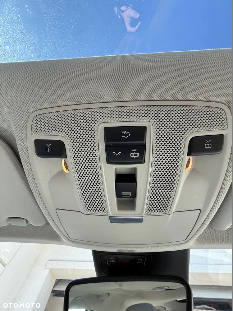 Mercedes-Benz GLA - 17