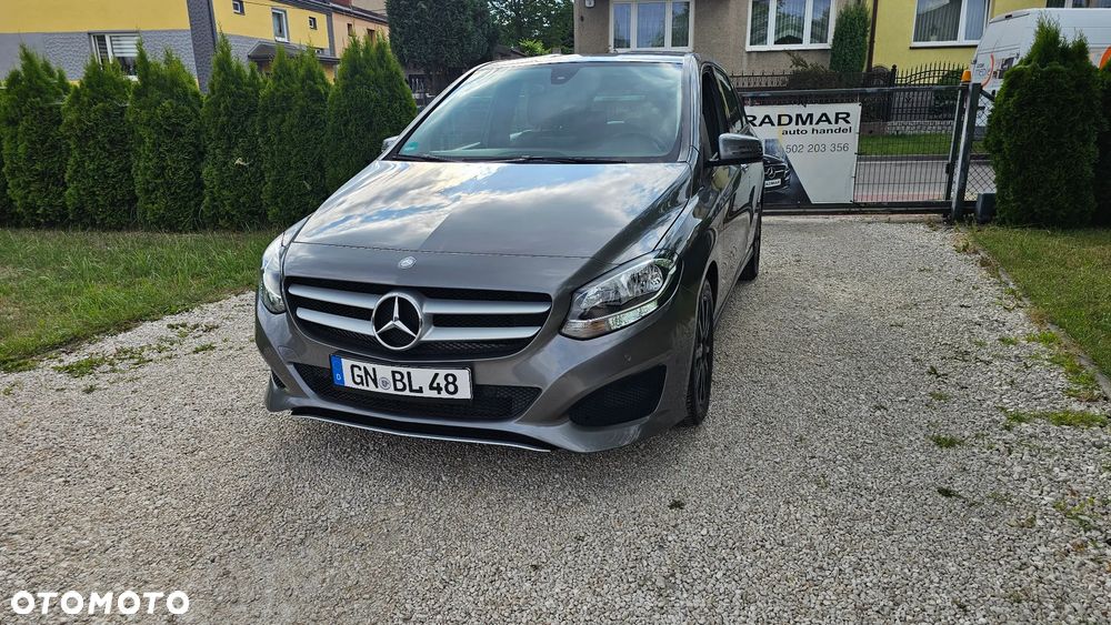 Mercedes-Benz Klasa B 180 d Edition - 23