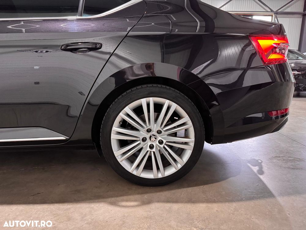 Skoda Superb 2.0 TDI 4X4 DSG Laurin & Klement - 39