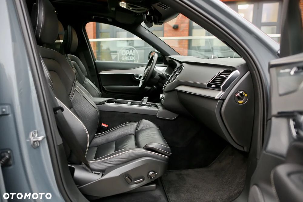Volvo XC 90 B5 D AWD R-Design 7os - 23