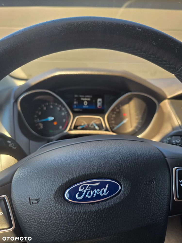 Ford Focus 1.0 EcoBoost Titanium - 30