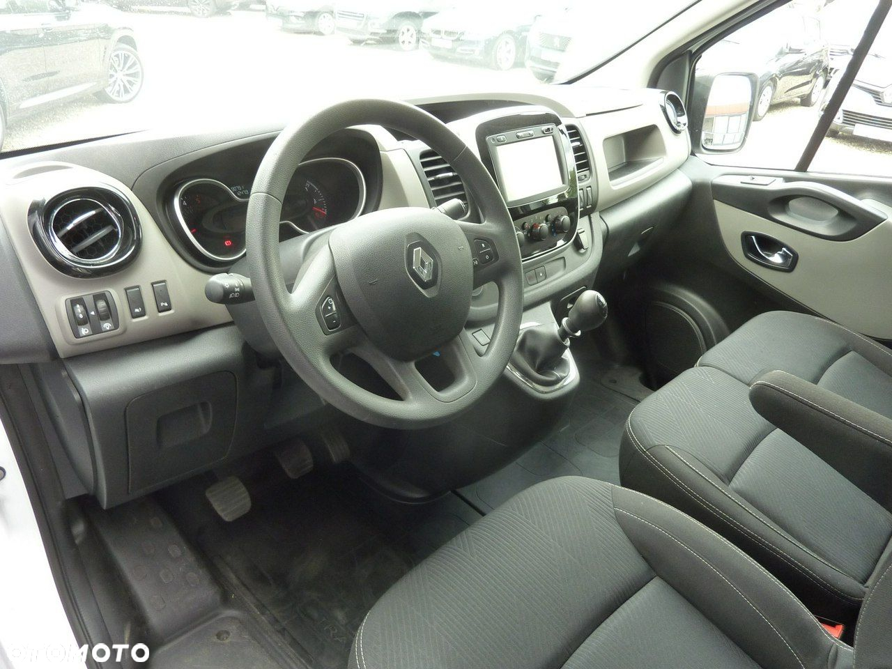 Renault Trafic - 12