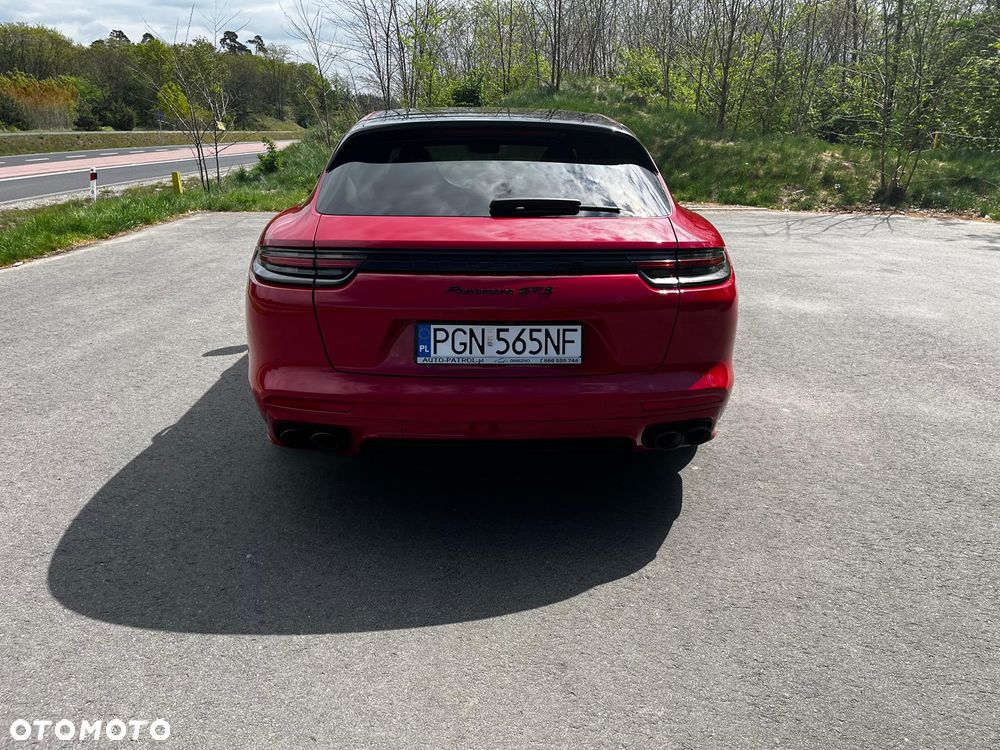 Porsche Panamera - 23