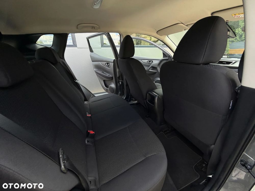 Nissan Qashqai 1.3 DIG-T N-Connecta - 17