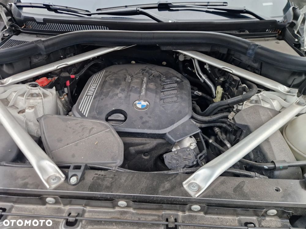 BMW X5 xDrive25d sport - 4