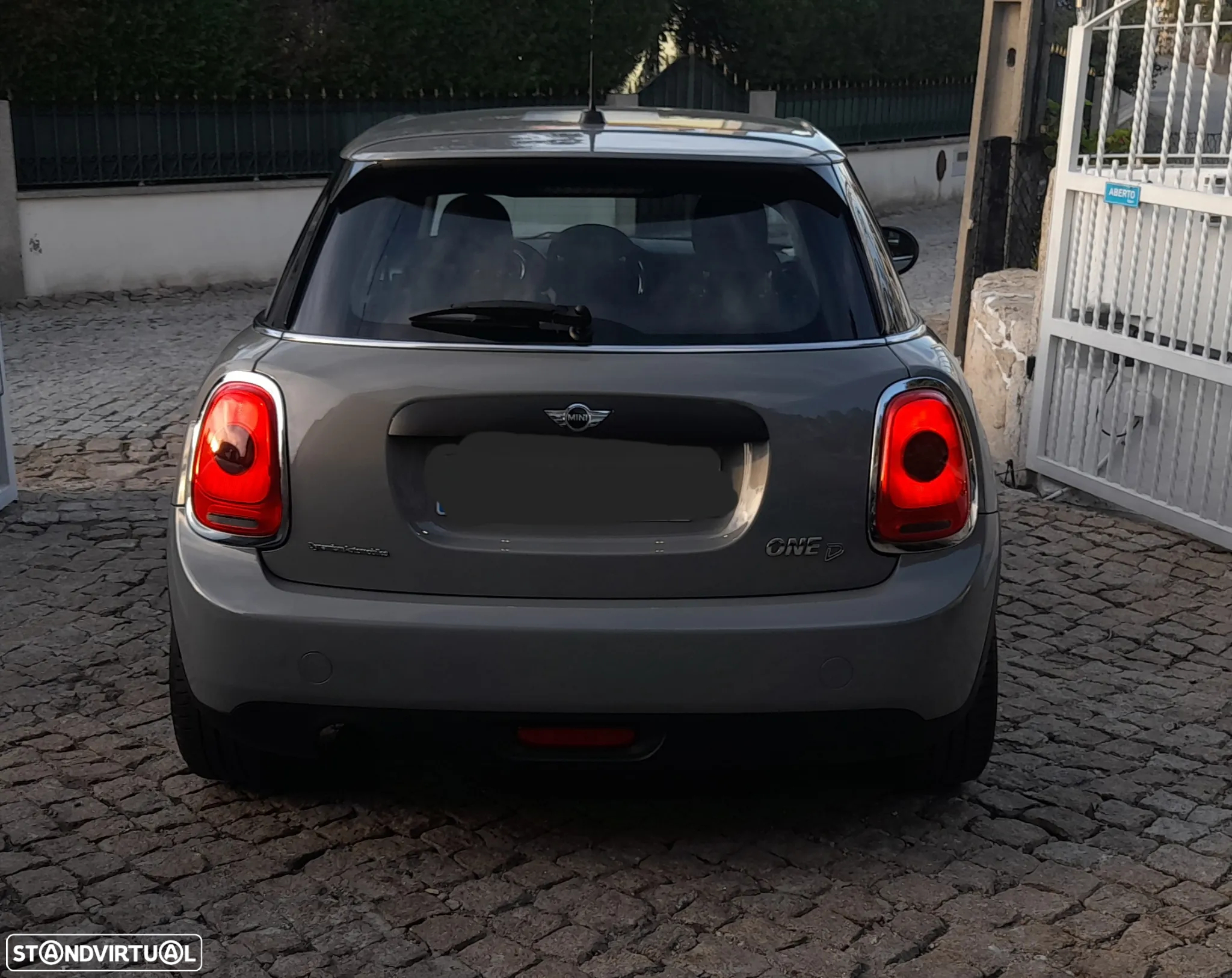 MINI 5 Portas One D Blackyard - 13