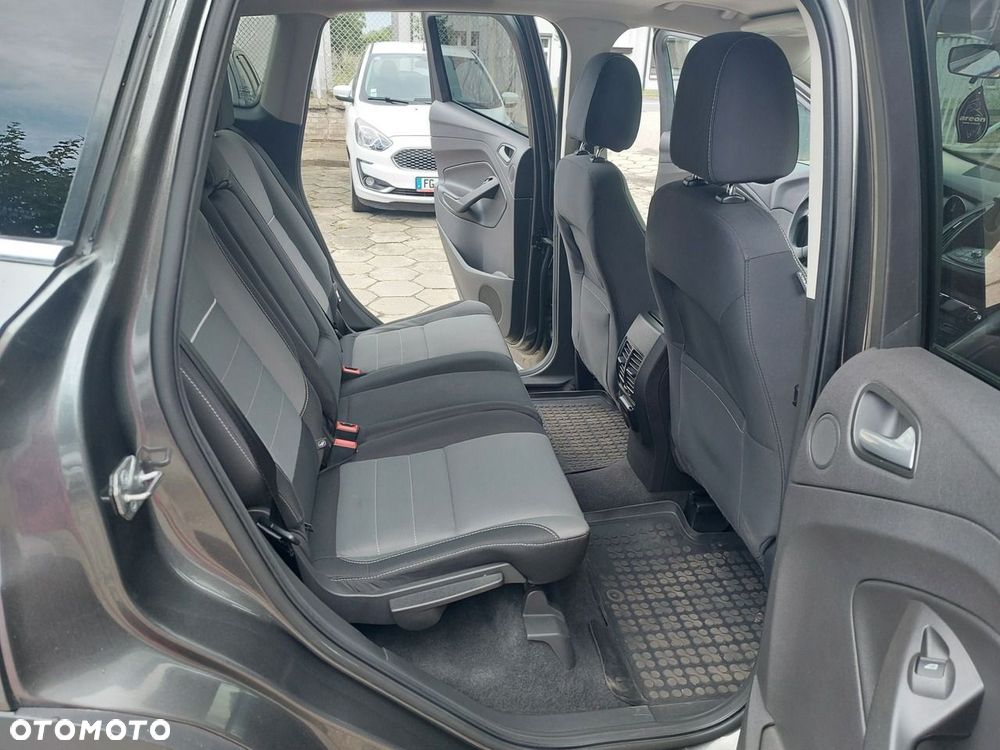 Ford Escape - 12