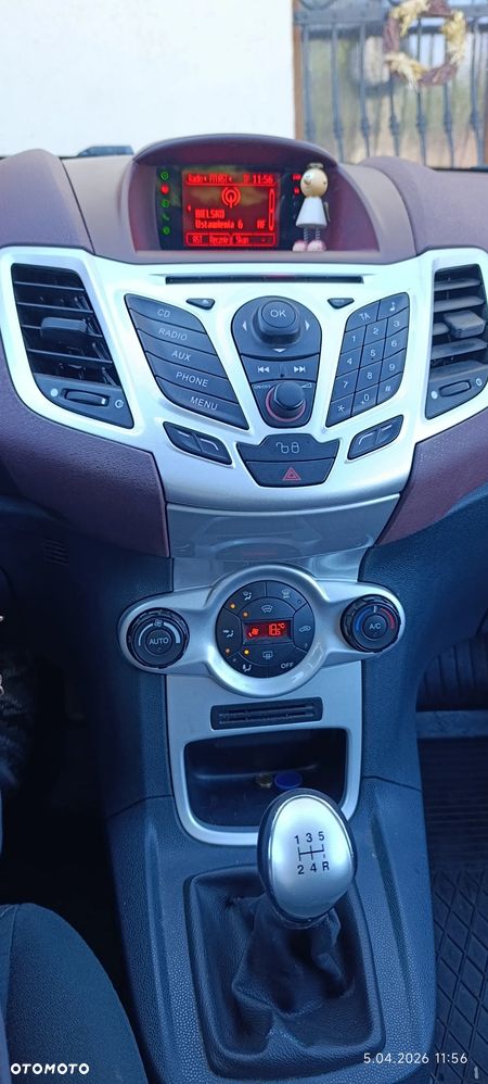 Ford Fiesta - 7