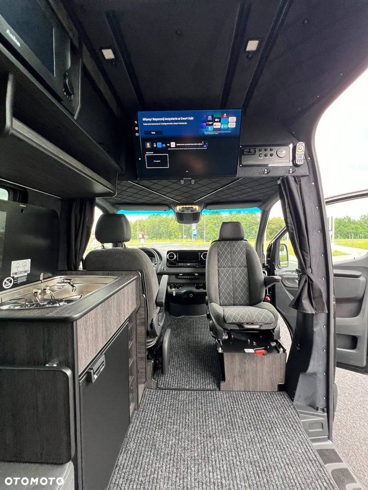 Mercedes-Benz Srinter Camper - 33