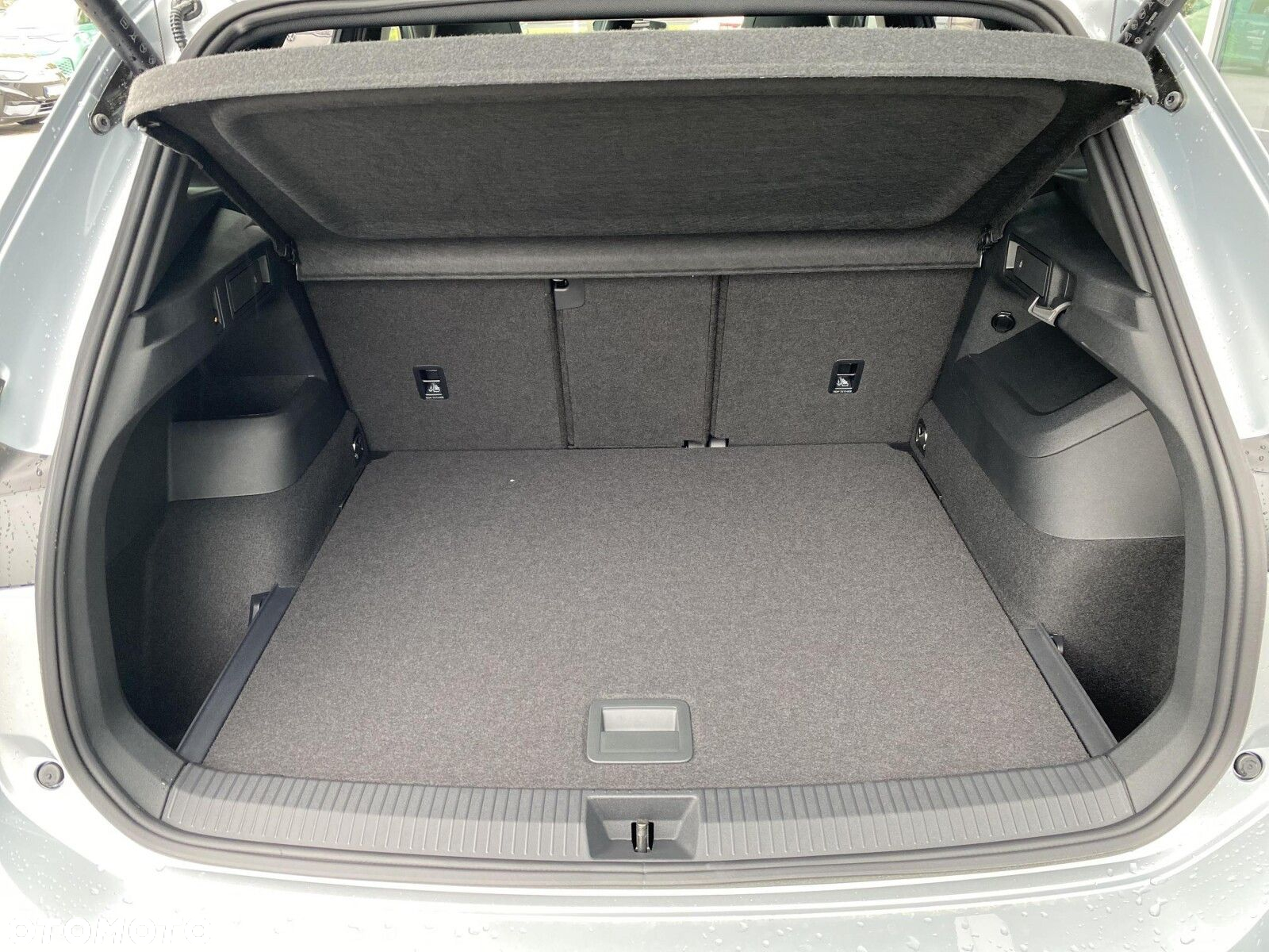 Volkswagen Tiguan - 36