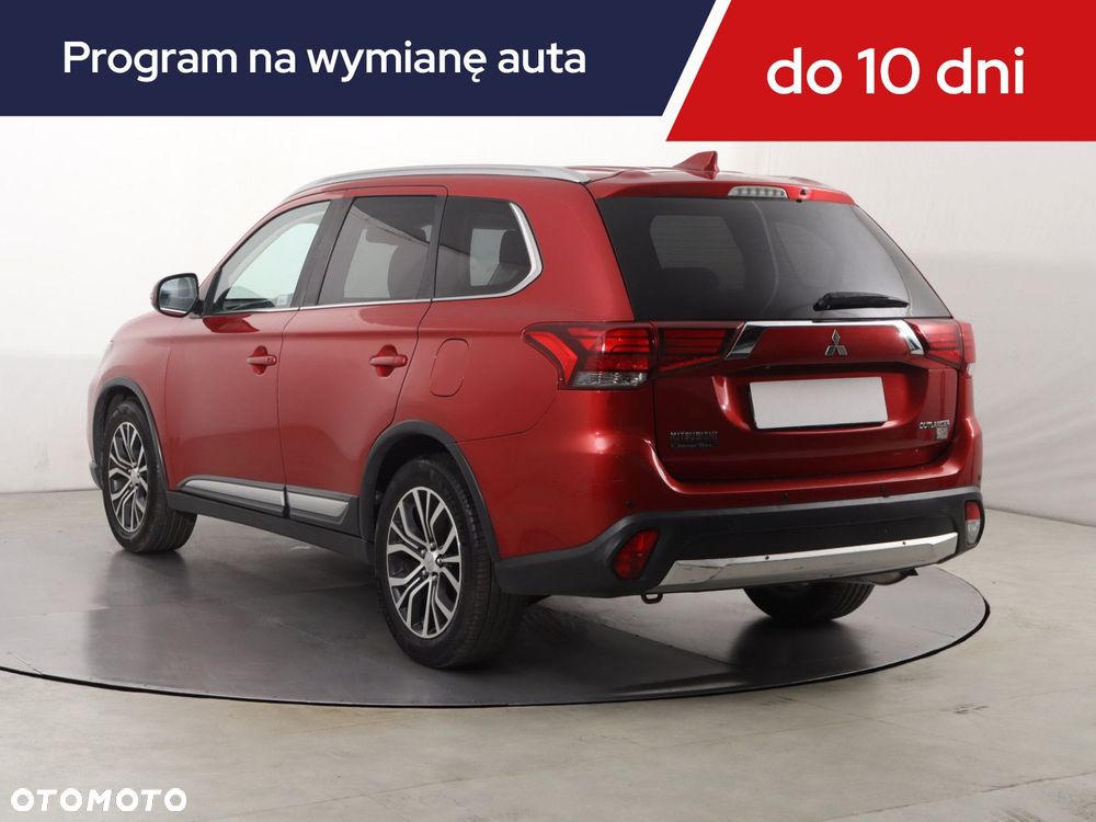 Mitsubishi Outlander - 6