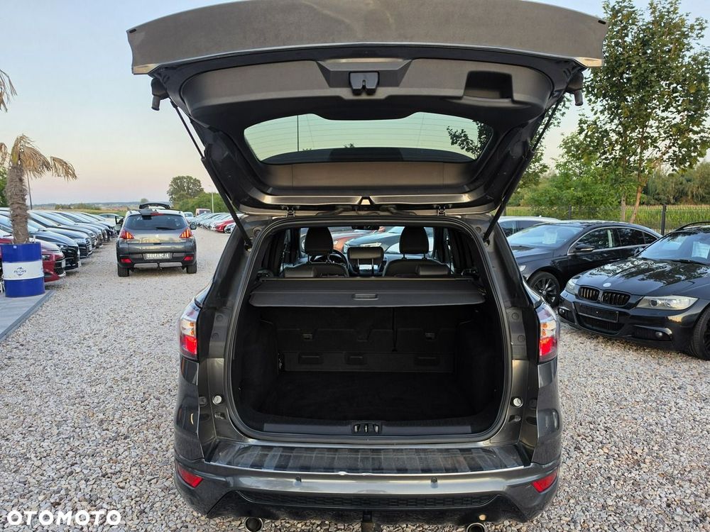 Ford Kuga 2.0 TDCi AWD ST-Line - 39
