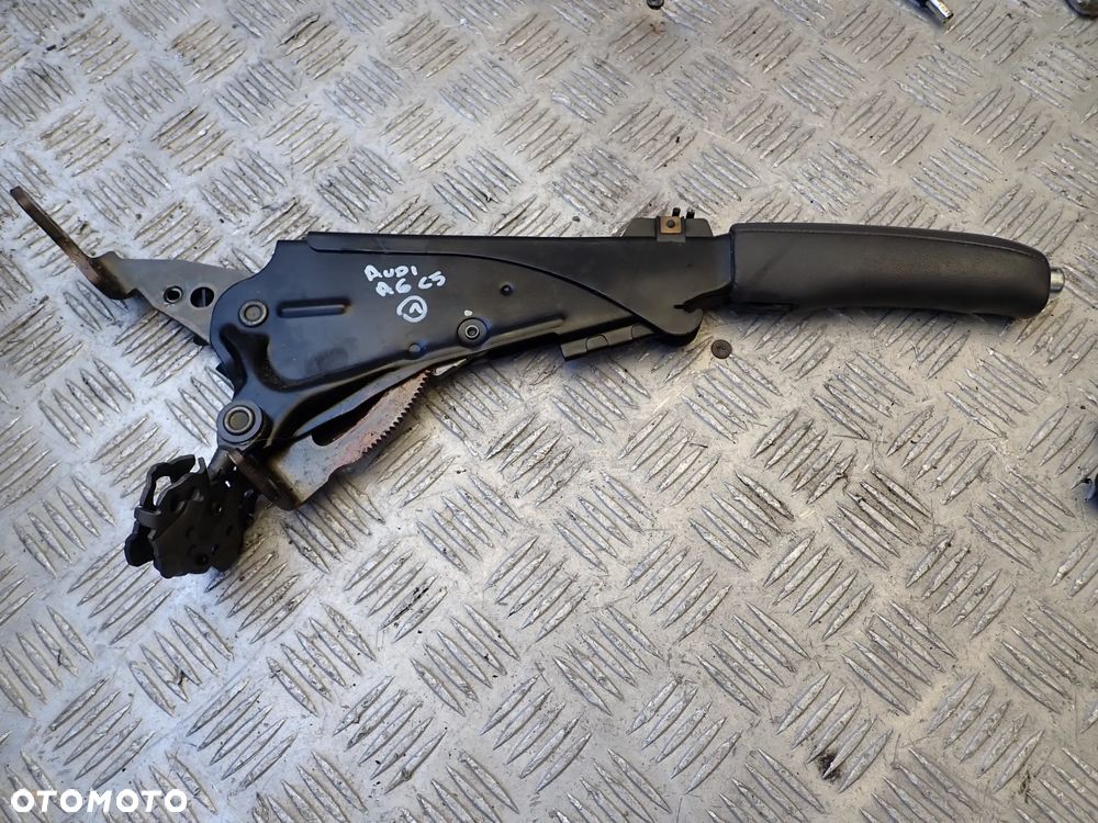 AUDI A6 C5 CZĘŚCI (1)- 4A0857833D, 8E0/1J0864203 B/C/D, 4B9827507M, 4B0823509,4B9827085D, 4B1880204G, DZWIGNIA HAMULCA RĘCZNEGO, 4B9827552M, 4B0823359C, LINKA MASKI, 8L0035501E, 4B0959655P, 8E0909559H, (E8) 67R-016205, 4B0962258N, 8D0422373C, 4B0955453A,  RADIO +PANEL - 14