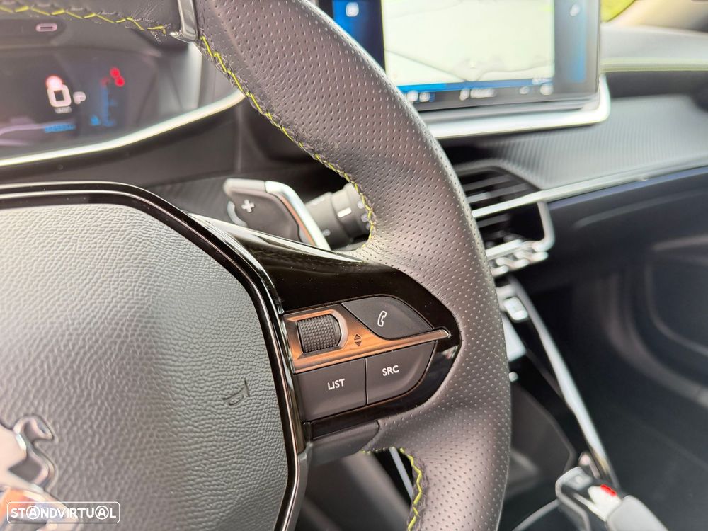 Peugeot 2008 1.2 PureTech GT Pack EAT8 - 30