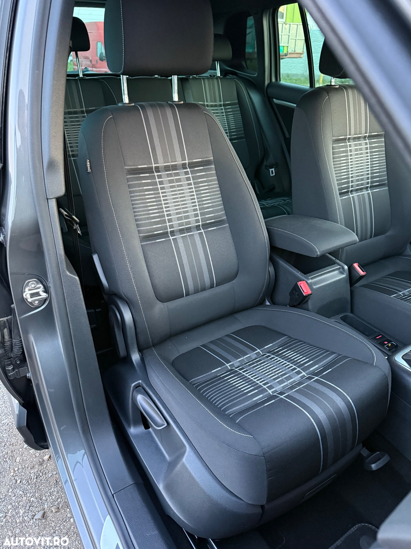 Volkswagen Tiguan 2.0 TDI SCR 4MOTION BlueMotion Technology DSG Lounge Sport & Style - 20