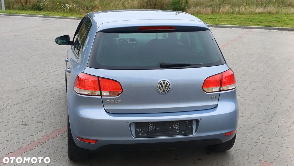 Volkswagen Golf 1.6 United - 9