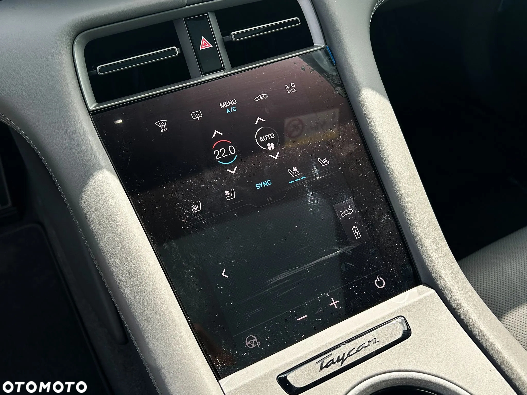 Porsche Taycan 89kWh 4 - 19