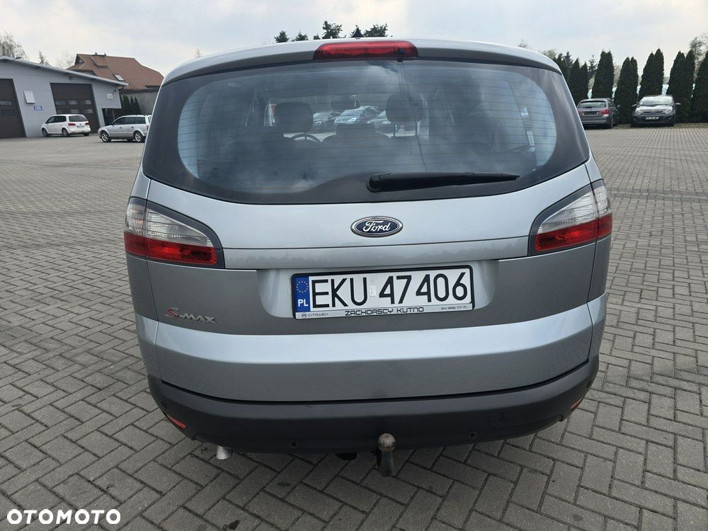Ford S-Max - 8