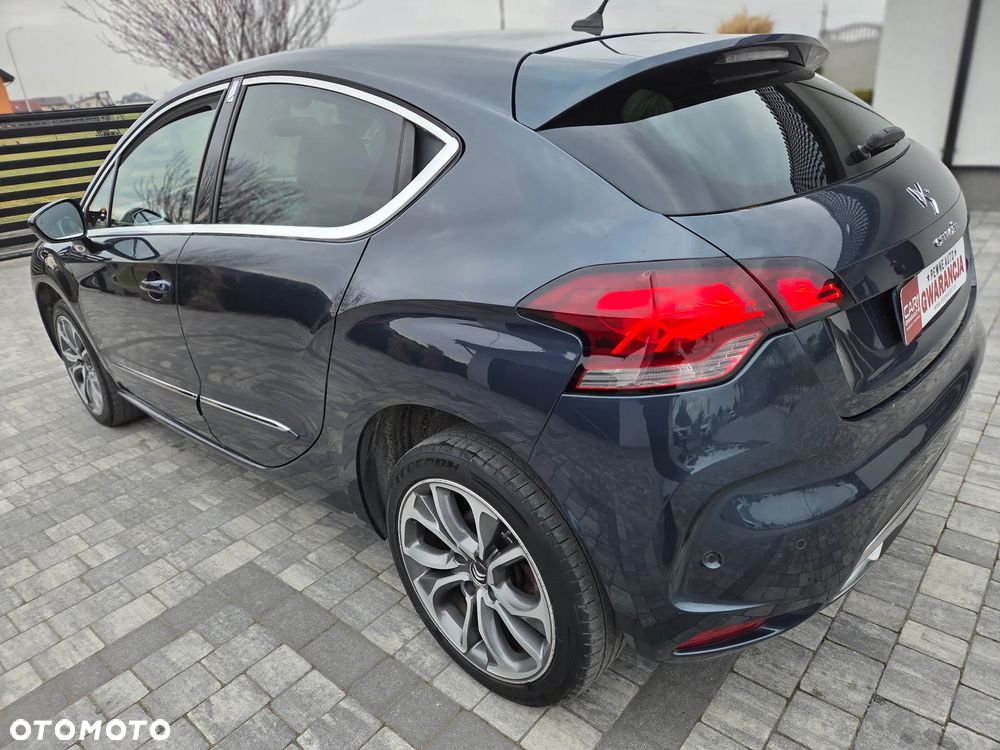 Citroën DS4 HDi 165 SoChic - 3