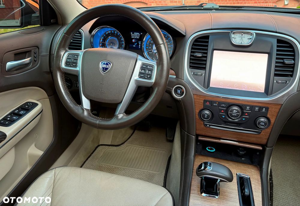 Lancia Thema 3.6 V6 VVT 24V Automatik Executive - 28