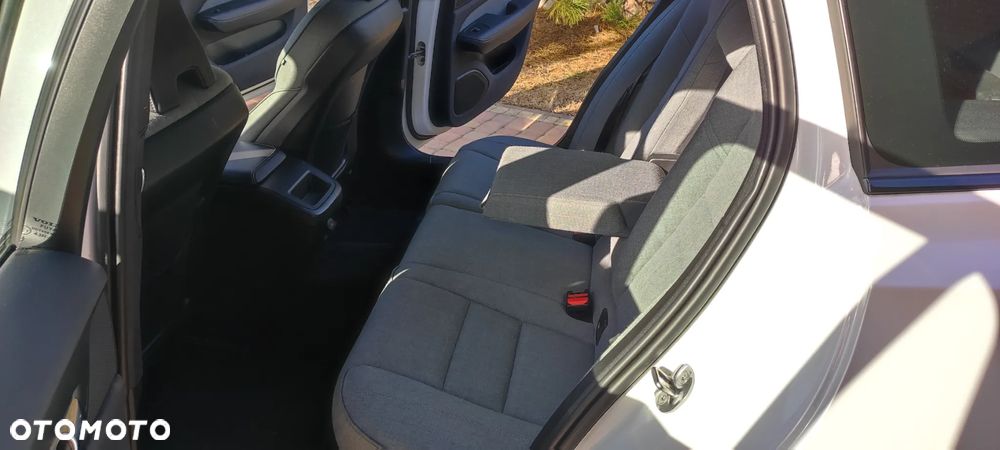 Volvo V60 Cross Country - 27