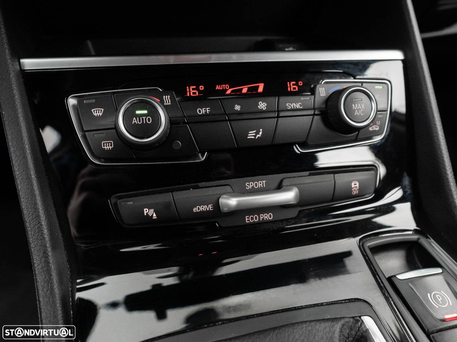 BMW 225xe Active Tourer Advantage - 30