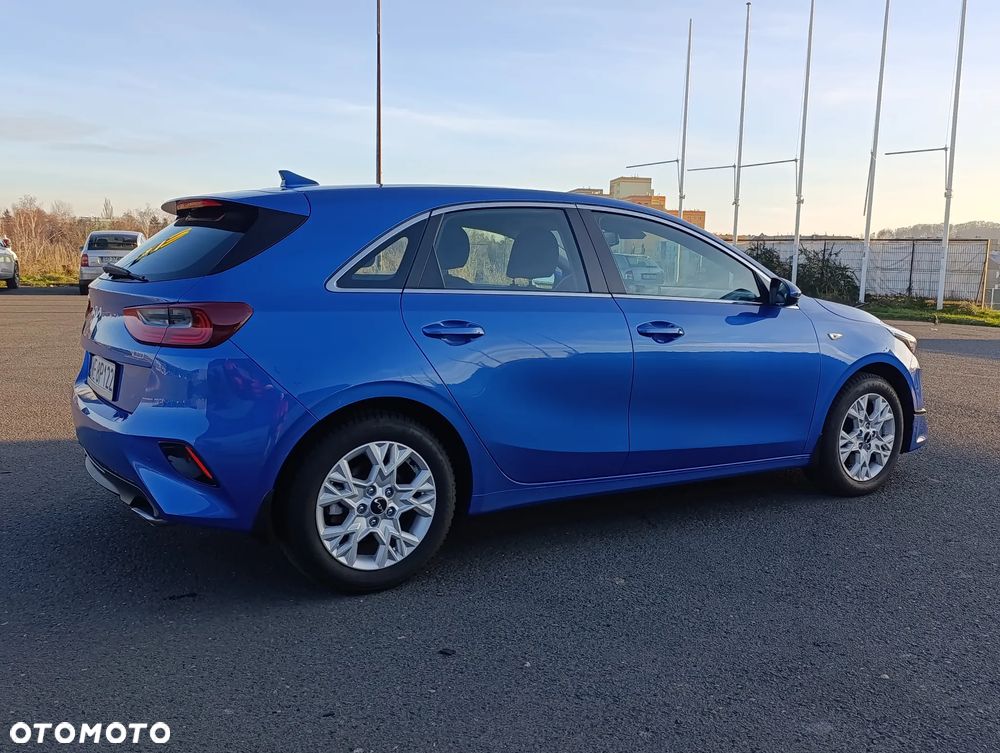 Kia Ceed 1.5 T-GDI M - 10