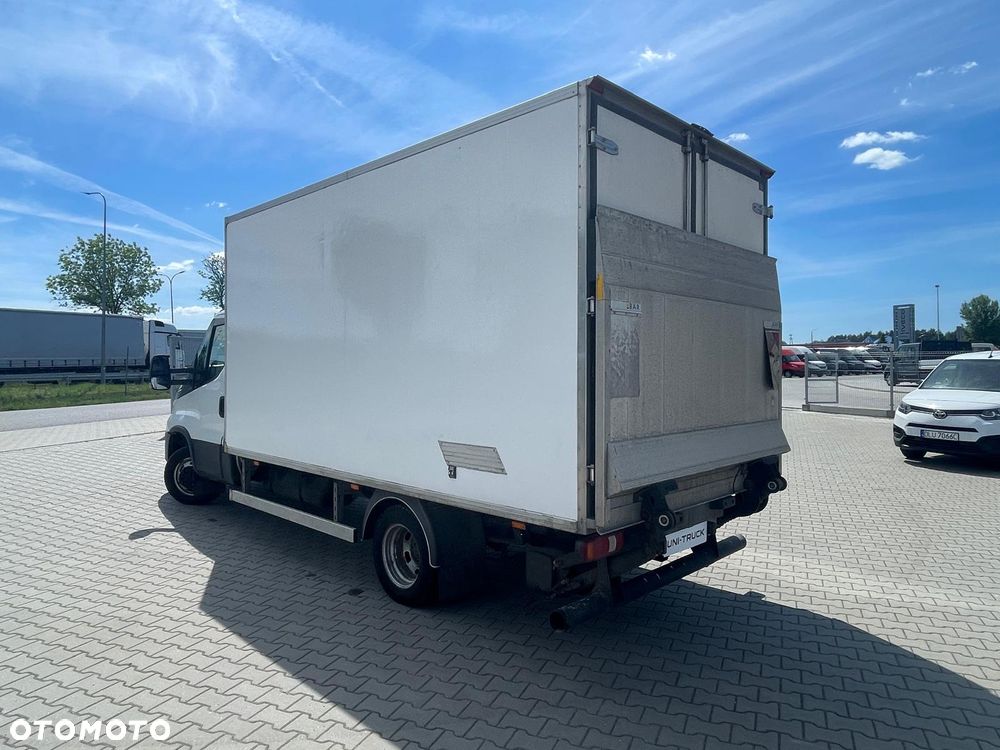 Iveco 50C18 Izoterma z Agregatem Zanotti Zasilanie 230V 8EP Winda - 5